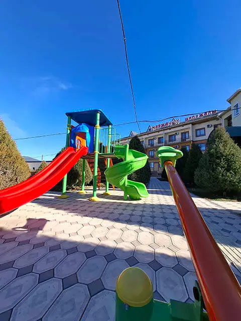 Маржан Су Сарыағаш шипажайы. Сыртқы көрінісі