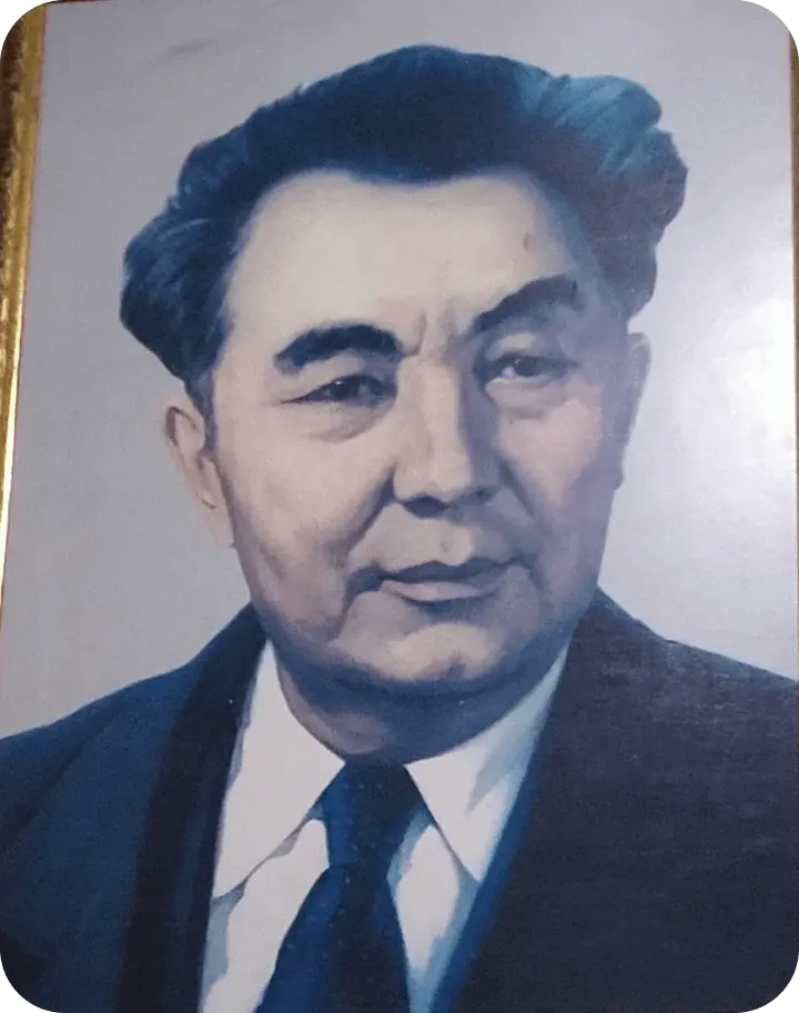 Қаныш Сәтпаев портреті. Фото Сарыағаш курортында жасалған
